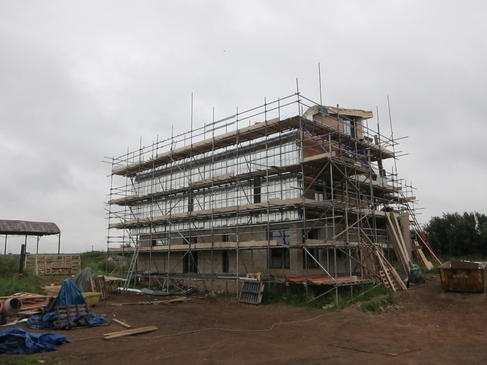 Zinc completed on curved section of north roof