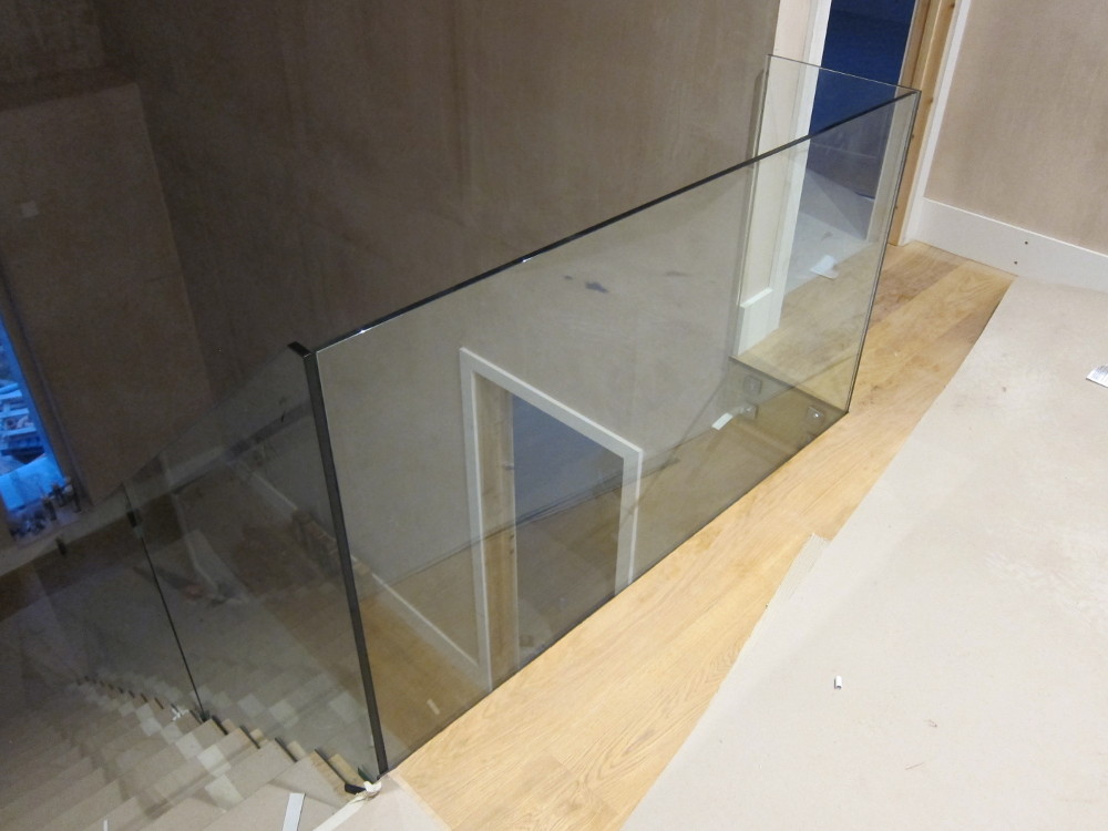 Glass balustrade for Second Floor landing